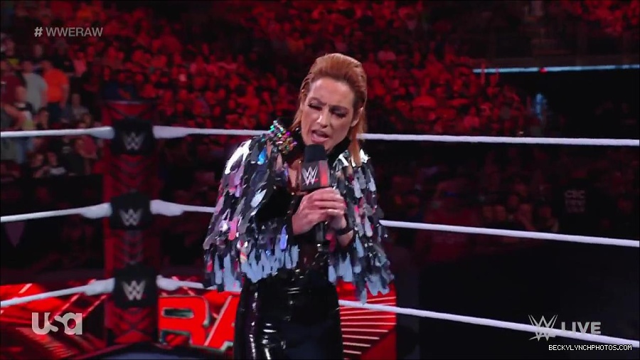 WWE_RAW_30th_May_2022_720p_WEBRip_h264_mp4_000273673.jpg