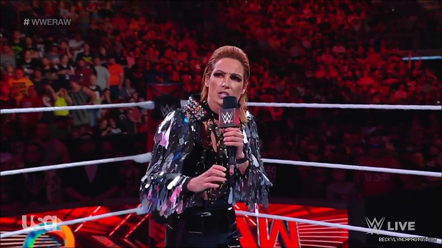 WWE_RAW_30th_May_2022_720p_WEBRip_h264_mp4_000274474.jpg