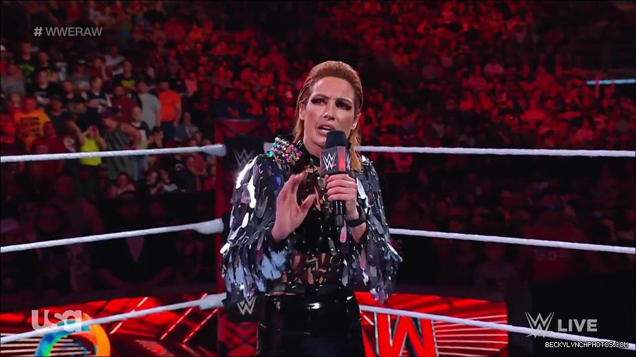 WWE_RAW_30th_May_2022_720p_WEBRip_h264_mp4_000274874.jpg