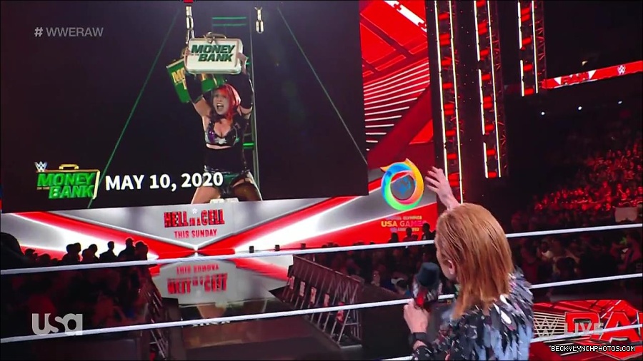 WWE_RAW_30th_May_2022_720p_WEBRip_h264_mp4_000280480.jpg