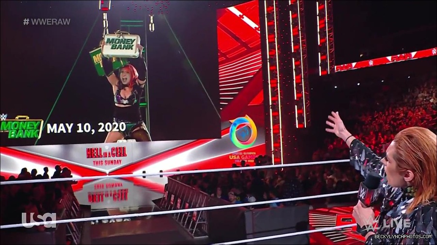 WWE_RAW_30th_May_2022_720p_WEBRip_h264_mp4_000282081.jpg
