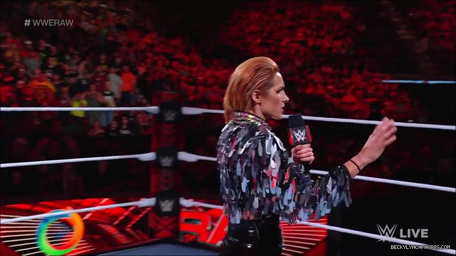 WWE_RAW_30th_May_2022_720p_WEBRip_h264_mp4_000290890.jpg