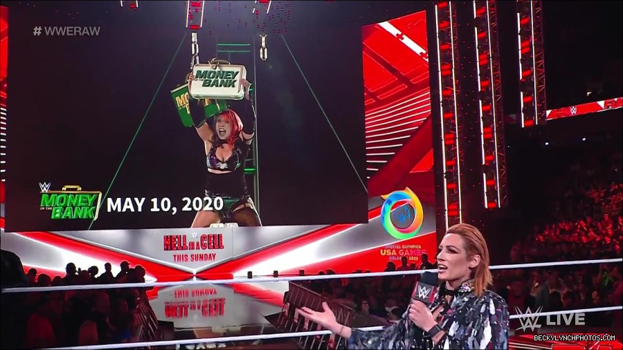 WWE_RAW_30th_May_2022_720p_WEBRip_h264_mp4_000299699.jpg
