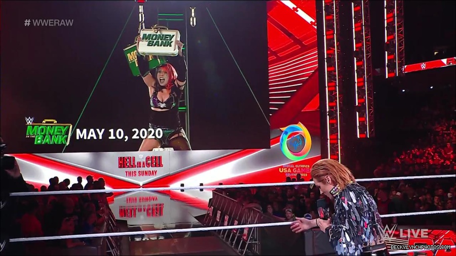 WWE_RAW_30th_May_2022_720p_WEBRip_h264_mp4_000307307.jpg
