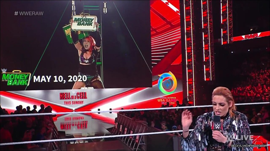 WWE_RAW_30th_May_2022_720p_WEBRip_h264_mp4_000309709.jpg