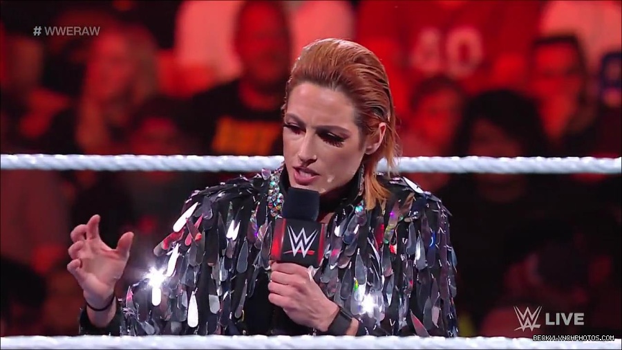 WWE_RAW_30th_May_2022_720p_WEBRip_h264_mp4_000311711.jpg