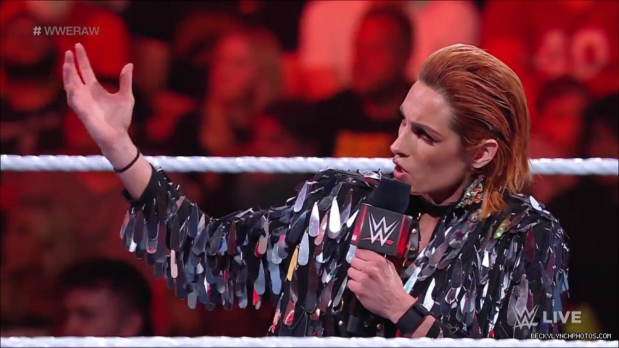 WWE_RAW_30th_May_2022_720p_WEBRip_h264_mp4_000314514.jpg