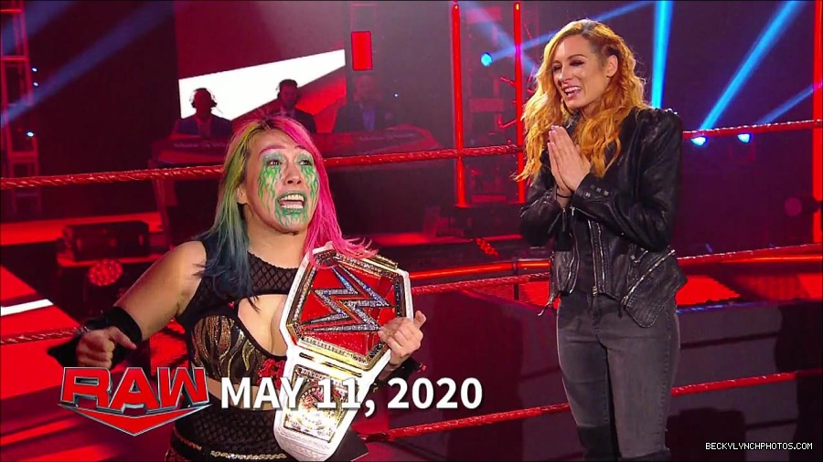 WWE_RAW_30th_May_2022_720p_WEBRip_h264_mp4_000324123.jpg