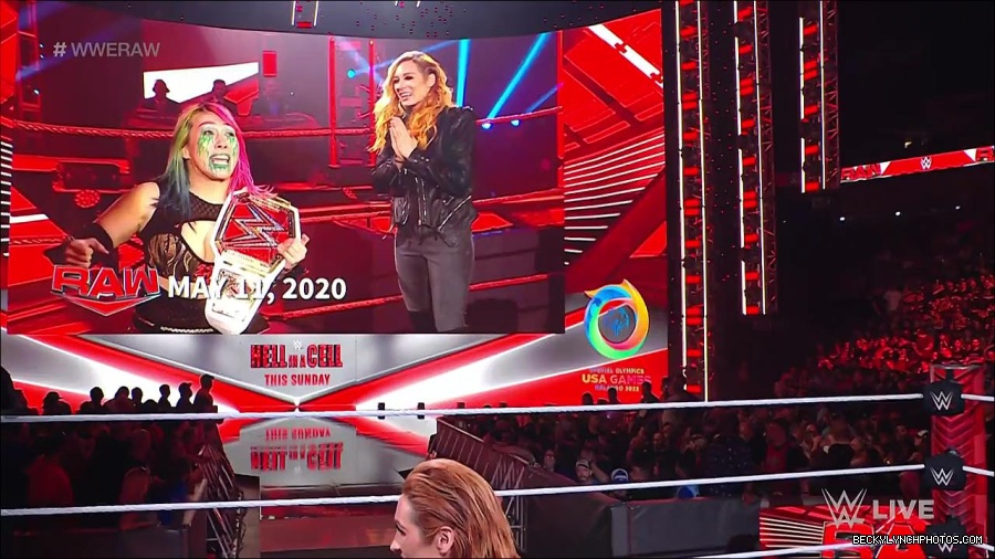 WWE_RAW_30th_May_2022_720p_WEBRip_h264_mp4_000327327.jpg