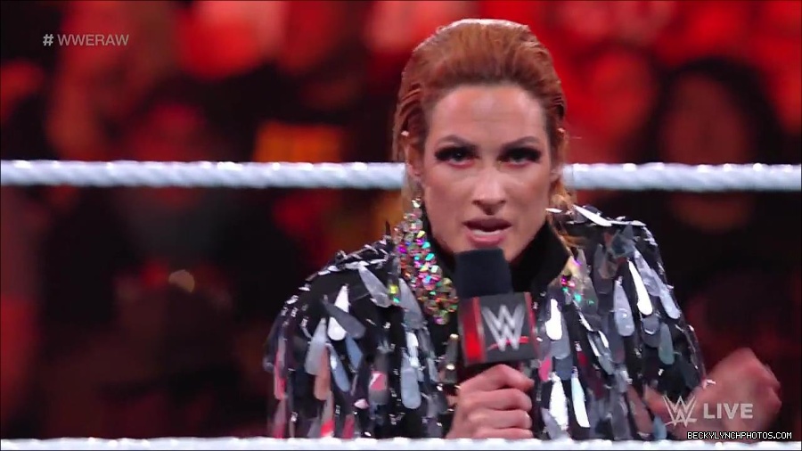 WWE_RAW_30th_May_2022_720p_WEBRip_h264_mp4_000330129.jpg