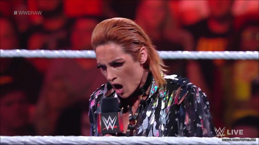 WWE_RAW_30th_May_2022_720p_WEBRip_h264_mp4_000353753.jpg