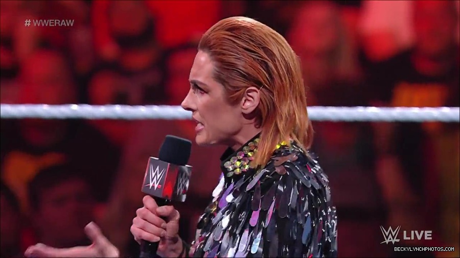WWE_RAW_30th_May_2022_720p_WEBRip_h264_mp4_000354954.jpg