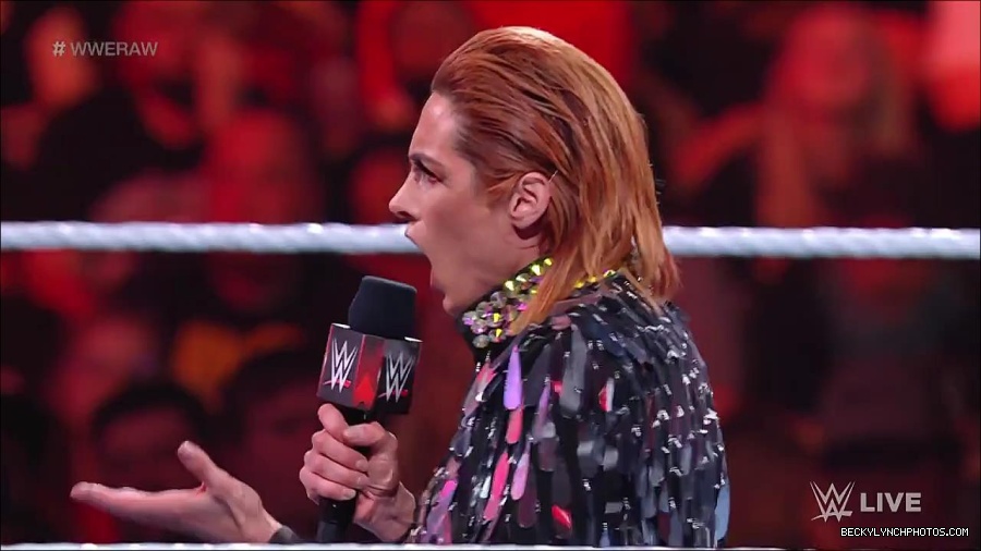 WWE_RAW_30th_May_2022_720p_WEBRip_h264_mp4_000355355.jpg