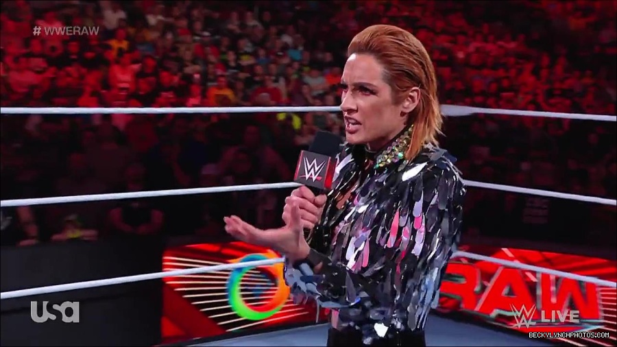 WWE_RAW_30th_May_2022_720p_WEBRip_h264_mp4_000355755.jpg