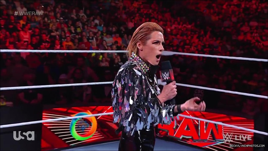 WWE_RAW_30th_May_2022_720p_WEBRip_h264_mp4_000357757.jpg