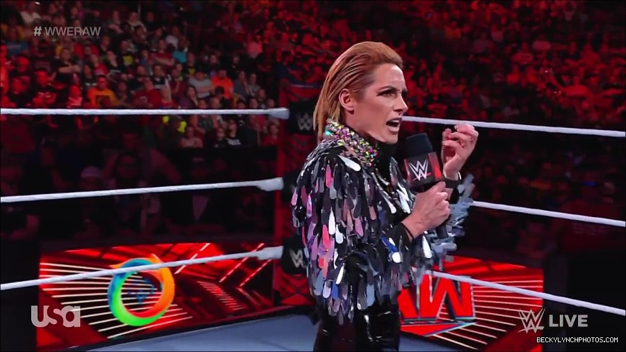 WWE_RAW_30th_May_2022_720p_WEBRip_h264_mp4_000358157.jpg