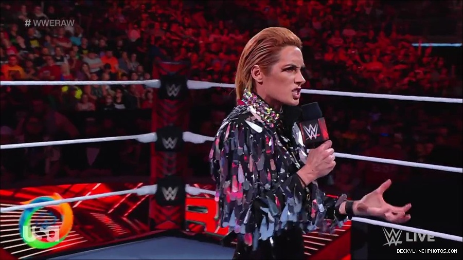 WWE_RAW_30th_May_2022_720p_WEBRip_h264_mp4_000358558.jpg