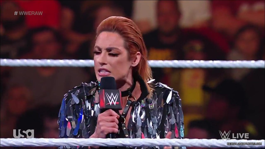 WWE_RAW_30th_May_2022_720p_WEBRip_h264_mp4_000360159.jpg