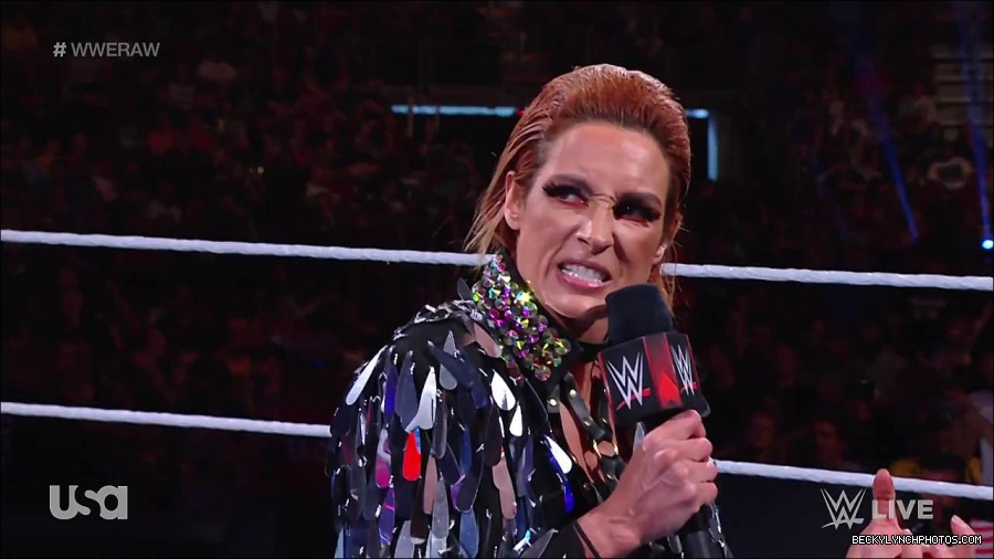 WWE_RAW_30th_May_2022_720p_WEBRip_h264_mp4_000363363.jpg