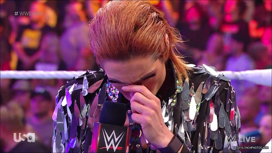 WWE_RAW_30th_May_2022_720p_WEBRip_h264_mp4_000386586.jpg