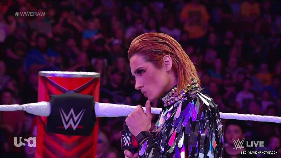 WWE_RAW_30th_May_2022_720p_WEBRip_h264_mp4_000407407.jpg