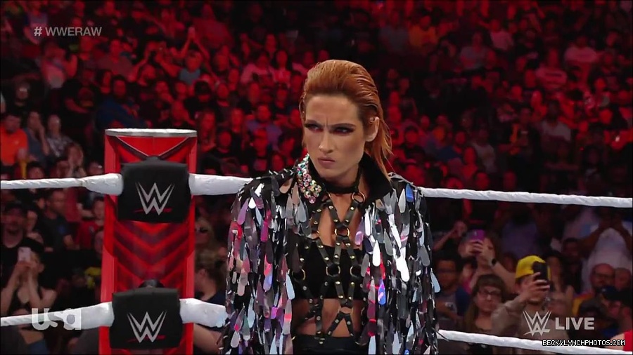 WWE_RAW_30th_May_2022_720p_WEBRip_h264_mp4_000420219.jpg