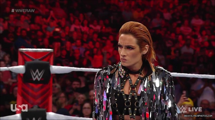 WWE_RAW_30th_May_2022_720p_WEBRip_h264_mp4_000421421.jpg