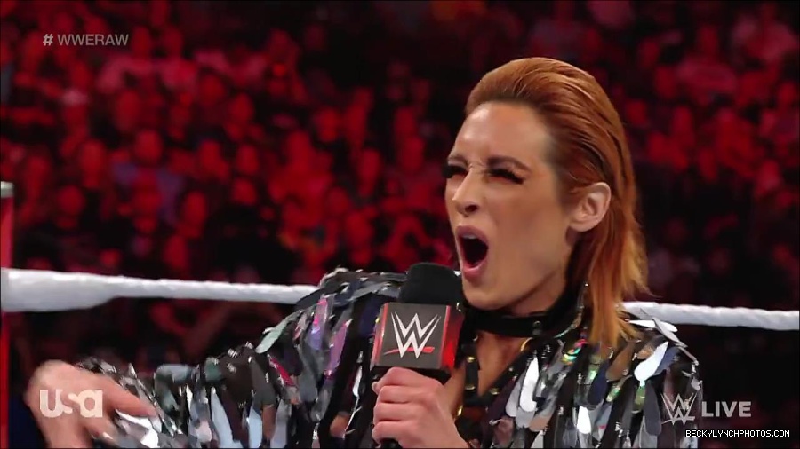 WWE_RAW_30th_May_2022_720p_WEBRip_h264_mp4_000437036.jpg