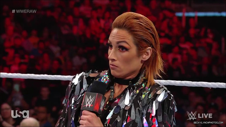 WWE_RAW_30th_May_2022_720p_WEBRip_h264_mp4_000443443.jpg