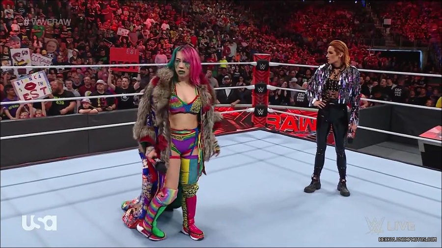 WWE_RAW_30th_May_2022_720p_WEBRip_h264_mp4_000508875.jpg