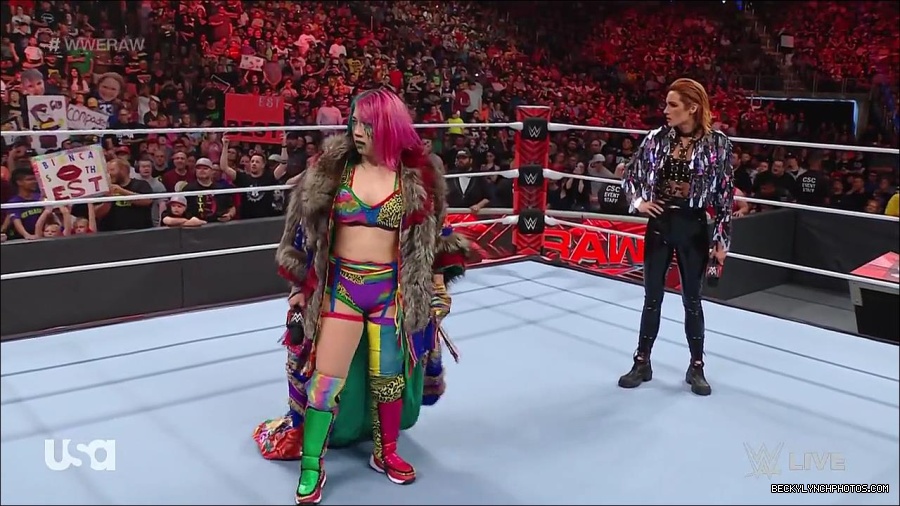 WWE_RAW_30th_May_2022_720p_WEBRip_h264_mp4_000509275.jpg