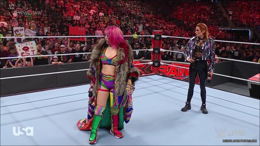 WWE_RAW_30th_May_2022_720p_WEBRip_h264_mp4_000509675.jpg