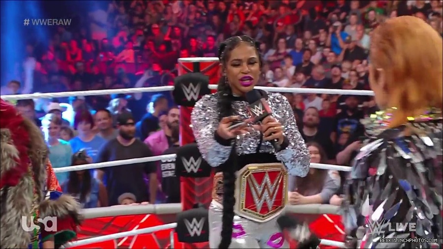 WWE_RAW_30th_May_2022_720p_WEBRip_h264_mp4_000516082.jpg