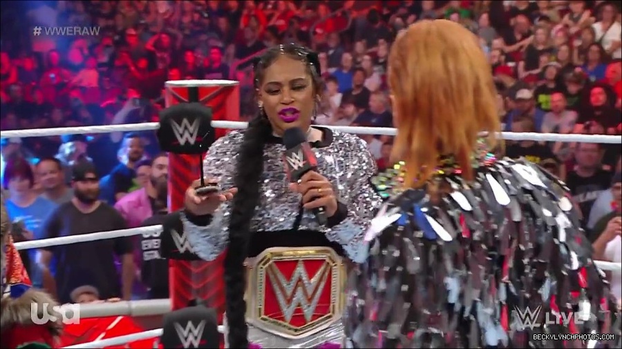 WWE_RAW_30th_May_2022_720p_WEBRip_h264_mp4_000516482.jpg