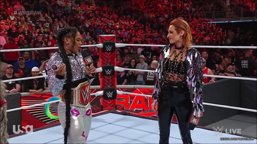 WWE_RAW_30th_May_2022_720p_WEBRip_h264_mp4_000542909.jpg