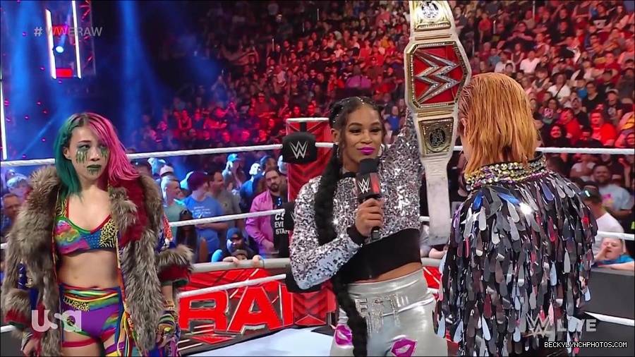 WWE_RAW_30th_May_2022_720p_WEBRip_h264_mp4_000564130.jpg