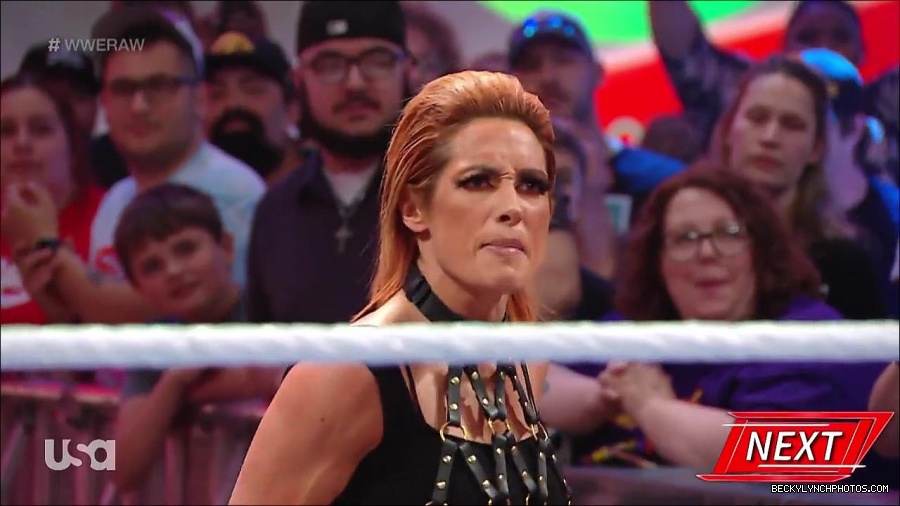WWE_RAW_30th_May_2022_720p_WEBRip_h264_mp4_000632999.jpg