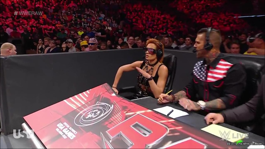 WWE_RAW_30th_May_2022_720p_WEBRip_h264_mp4_000699865.jpg
