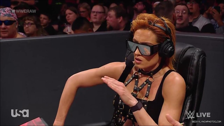 WWE_RAW_30th_May_2022_720p_WEBRip_h264_mp4_000702668.jpg