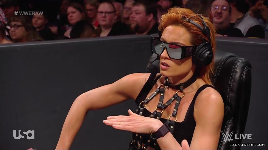 WWE_RAW_30th_May_2022_720p_WEBRip_h264_mp4_000703469.jpg
