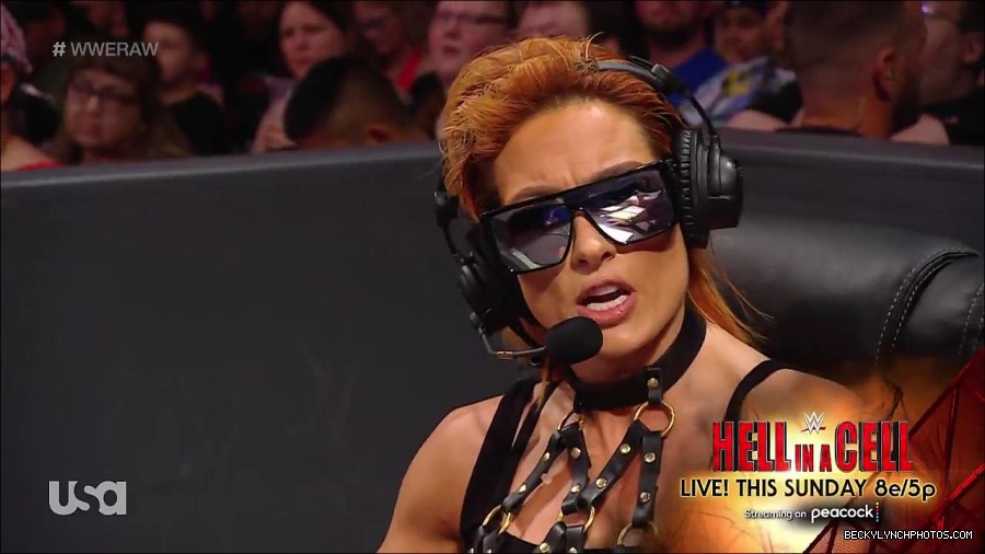 WWE_RAW_30th_May_2022_720p_WEBRip_h264_mp4_000731097.jpg