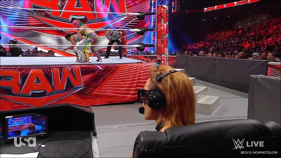 WWE_RAW_30th_May_2022_720p_WEBRip_h264_mp4_000837636.jpg