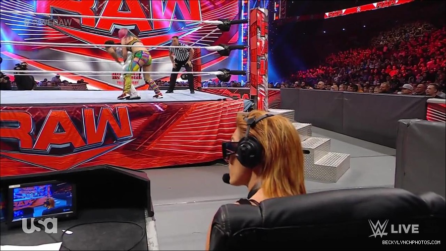 WWE_RAW_30th_May_2022_720p_WEBRip_h264_mp4_000838037.jpg