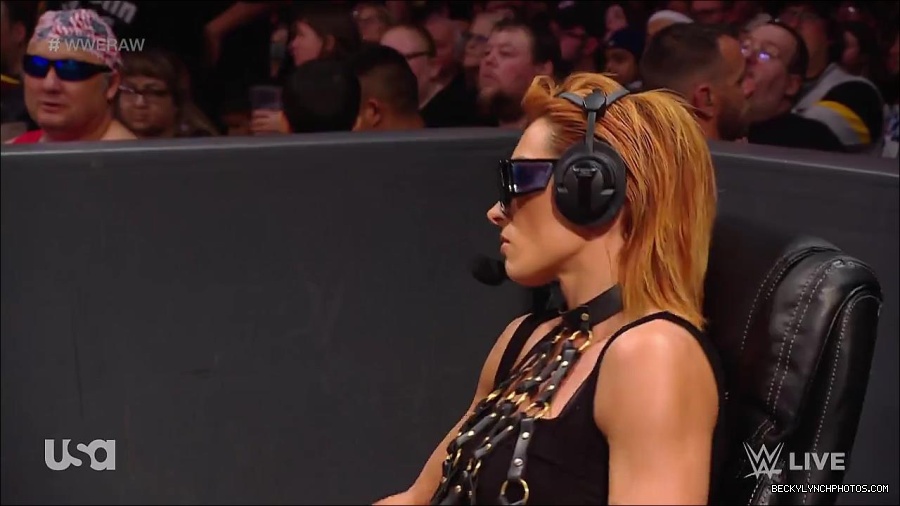WWE_RAW_30th_May_2022_720p_WEBRip_h264_mp4_000929728.jpg