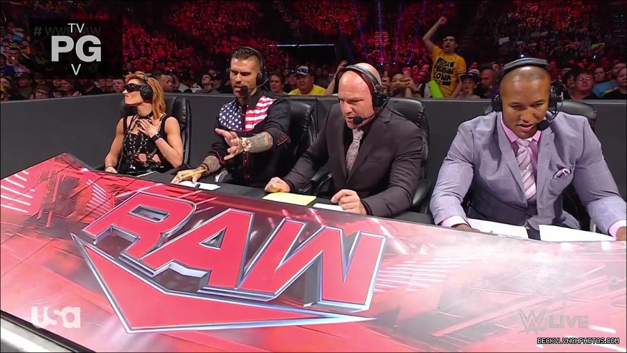 WWE_RAW_30th_May_2022_720p_WEBRip_h264_mp4_001016628.jpg