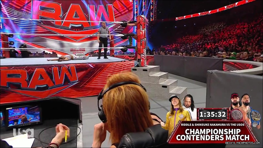 WWE_RAW_30th_May_2022_720p_WEBRip_h264_mp4_001067479.jpg
