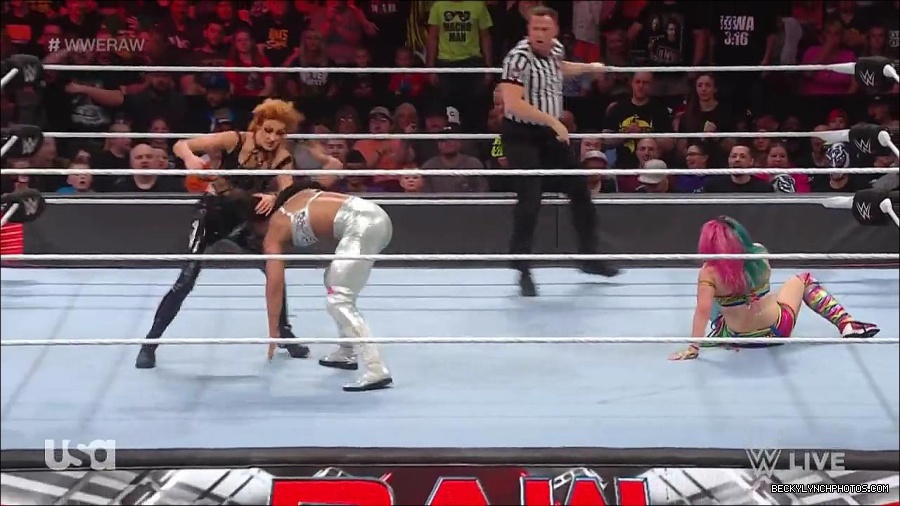 WWE_RAW_30th_May_2022_720p_WEBRip_h264_mp4_001267195.jpg