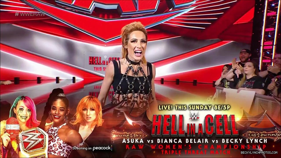 WWE_RAW_30th_May_2022_720p_WEBRip_h264_mp4_001298826.jpg
