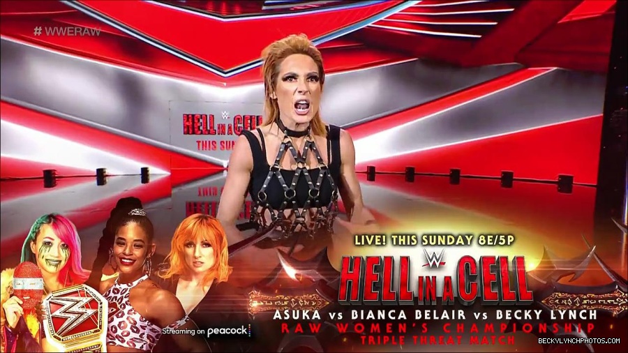 WWE_RAW_30th_May_2022_720p_WEBRip_h264_mp4_001303231.jpg