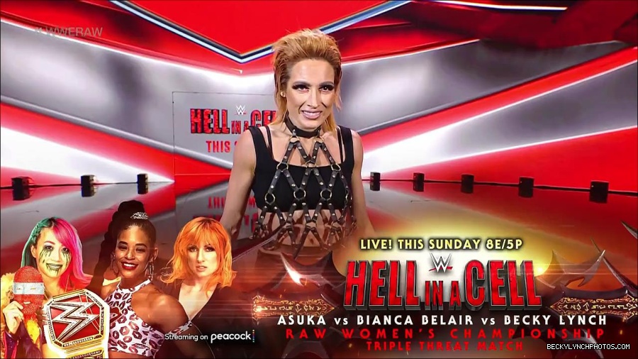 WWE_RAW_30th_May_2022_720p_WEBRip_h264_mp4_001308836.jpg